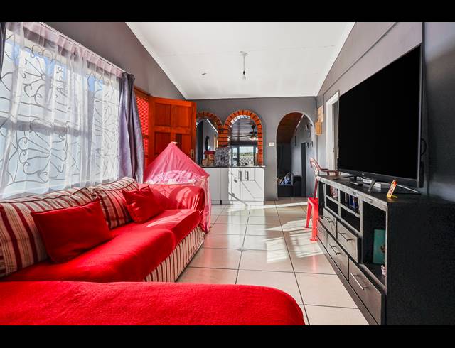 3 BEDROOM HOUSE FOR SALE IN BUFFALO FLATS